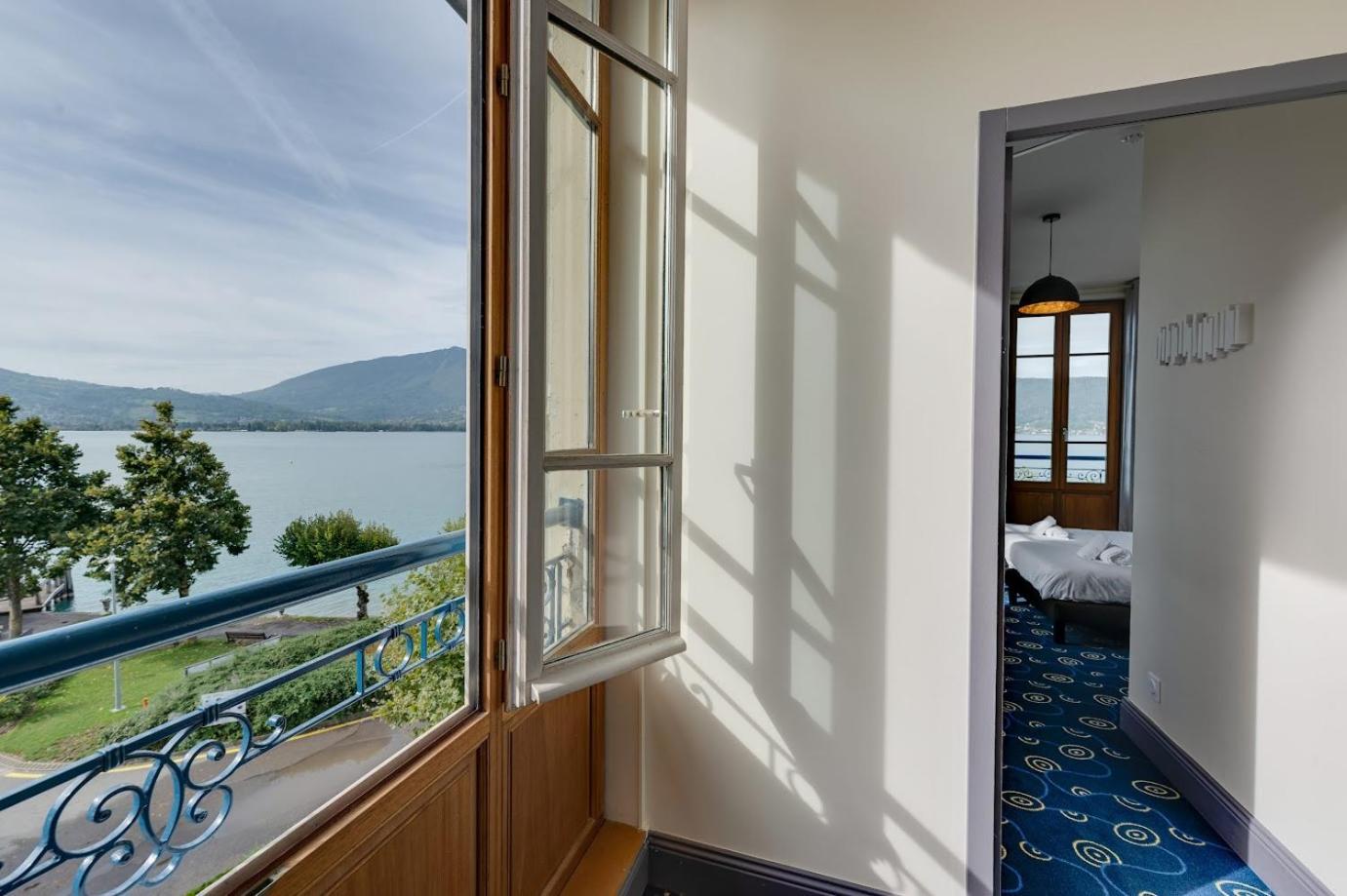 Le Pavillon Des Fleurs Otel Menthon-Saint-Bernard Dış mekan fotoğraf